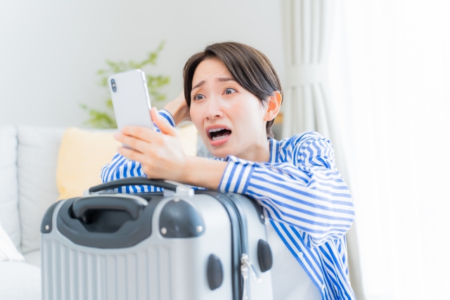 ソフトバンクのスマホをハワイで使いたい女性