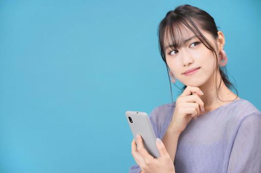 中国のグレート・ファイアウォールで使いたいサイトにアクセスできない女性